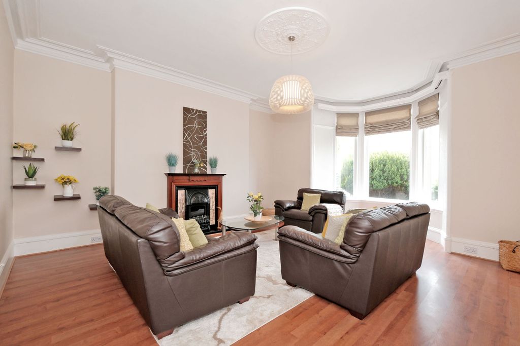 Property photo 1 of 25