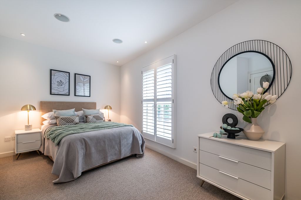 Additional image 13 of 4 bed flat for sale85 Petersham Road, Richmond TW10