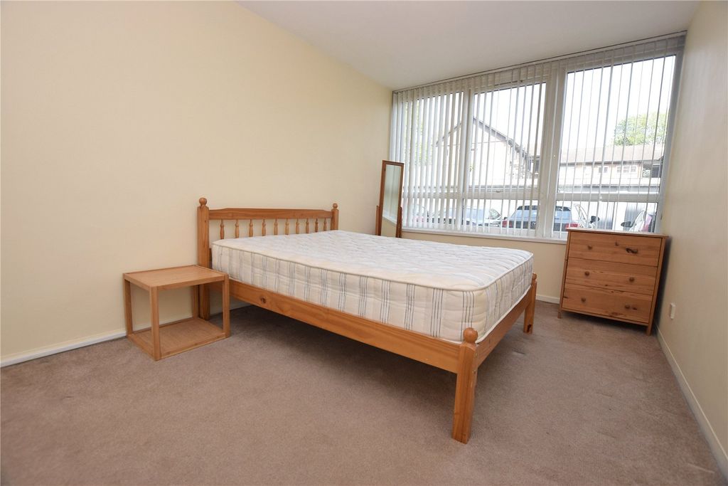Property photo 3 of 7 Picture No. 06