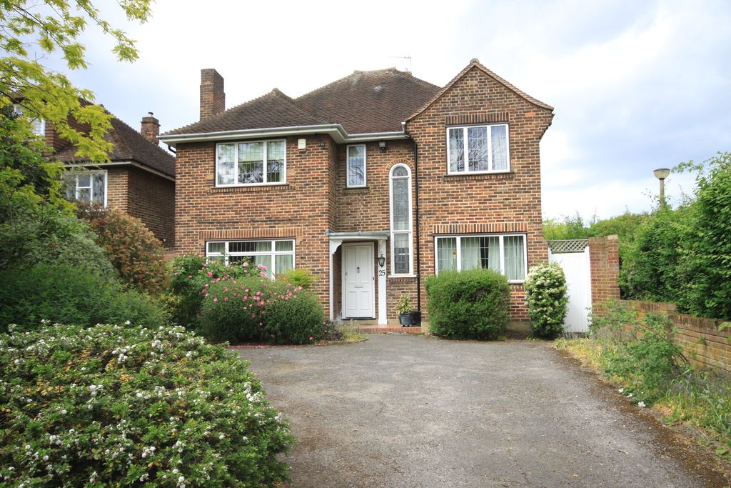 Property photo 1 of 9