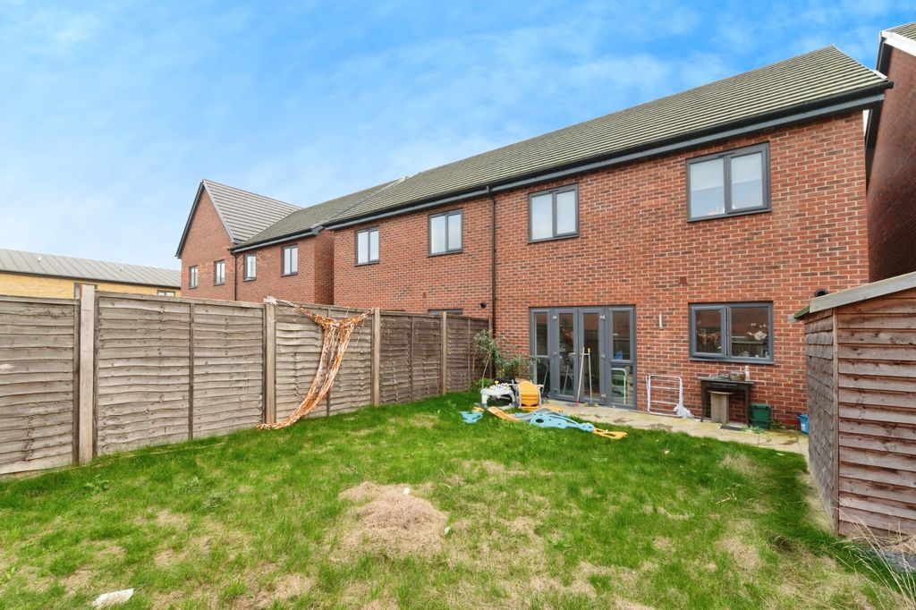Property photo 2 of 17 Photography