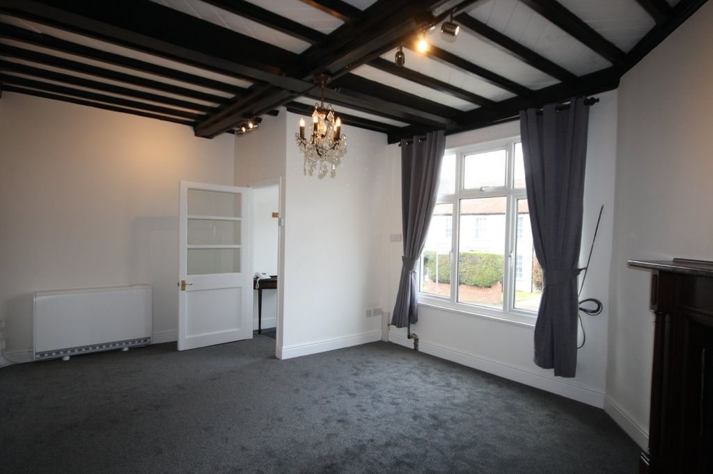 Property photo 3 of 9 Picture No. 04