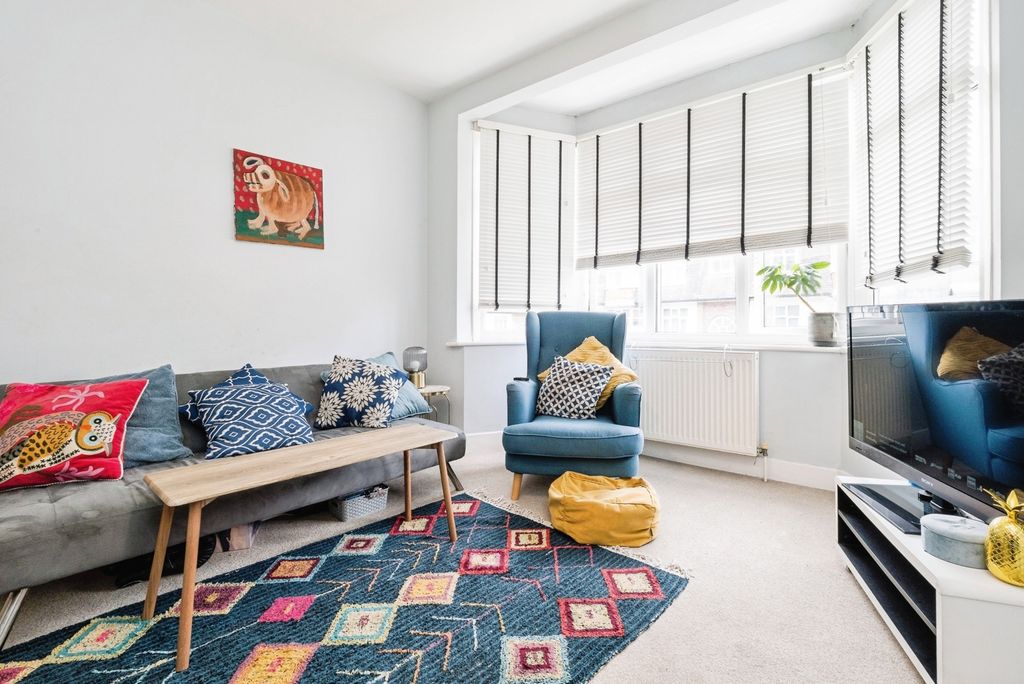 Property photo 3 of 14 Pbox-Img.Jpg