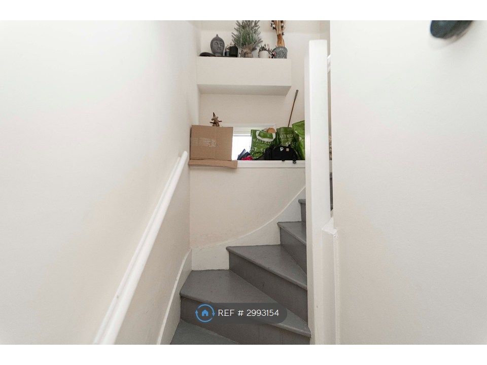 Property photo 1 of 10 Entrance