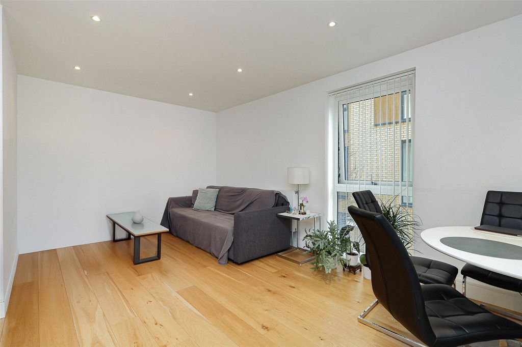 Property photo 1 of 12 Picture No. 20