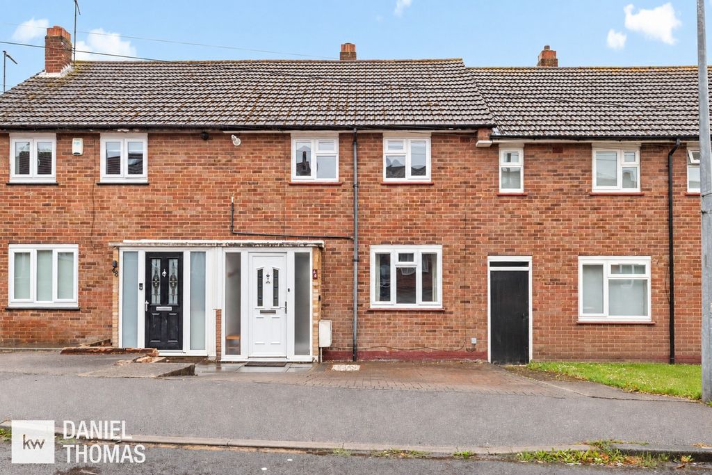 Property photo 1 of 18