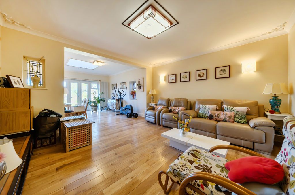 Property photo 3 of 21