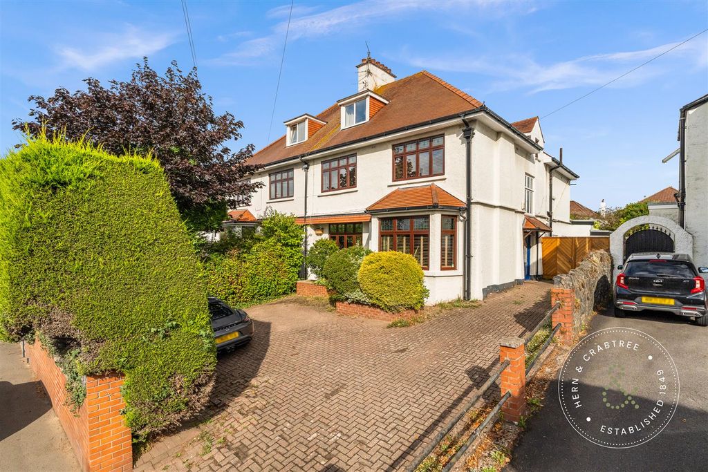 Property photo 1 of 49 Hern Crabtree-20.Jpg