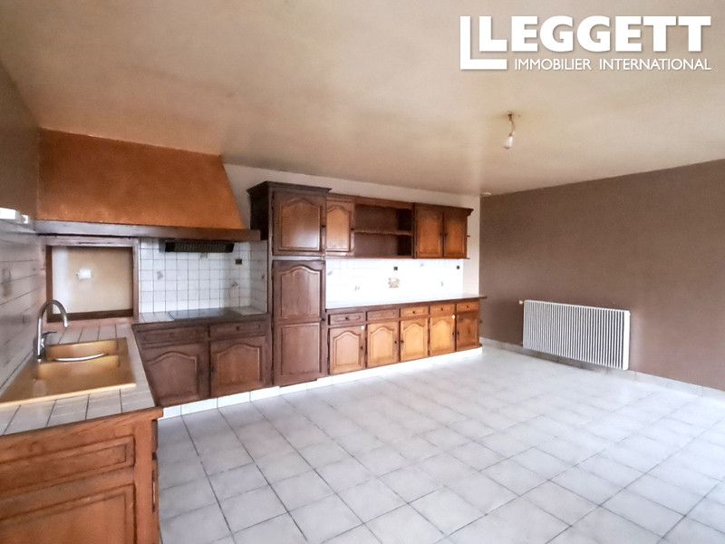 Property photo 3 of 10