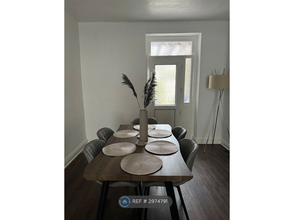 Property photo 1 of 26
