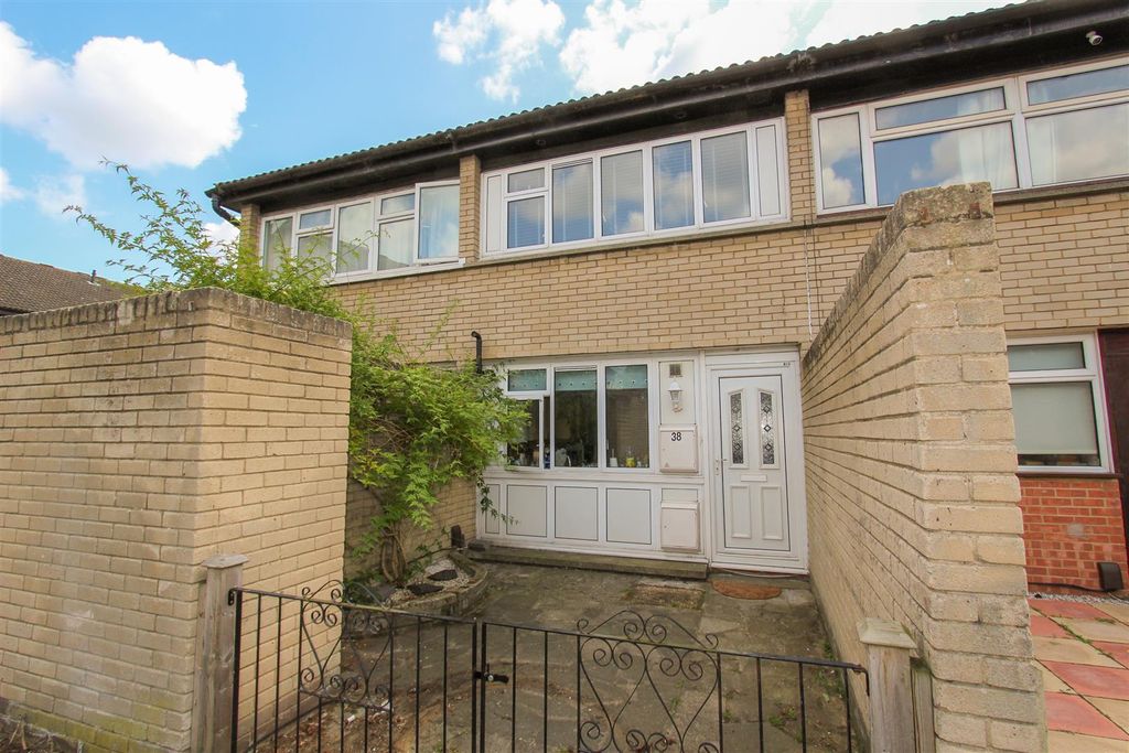 Property photo 1 of 9
