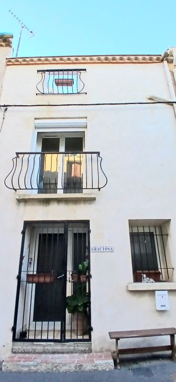 Property photo 3 of 16