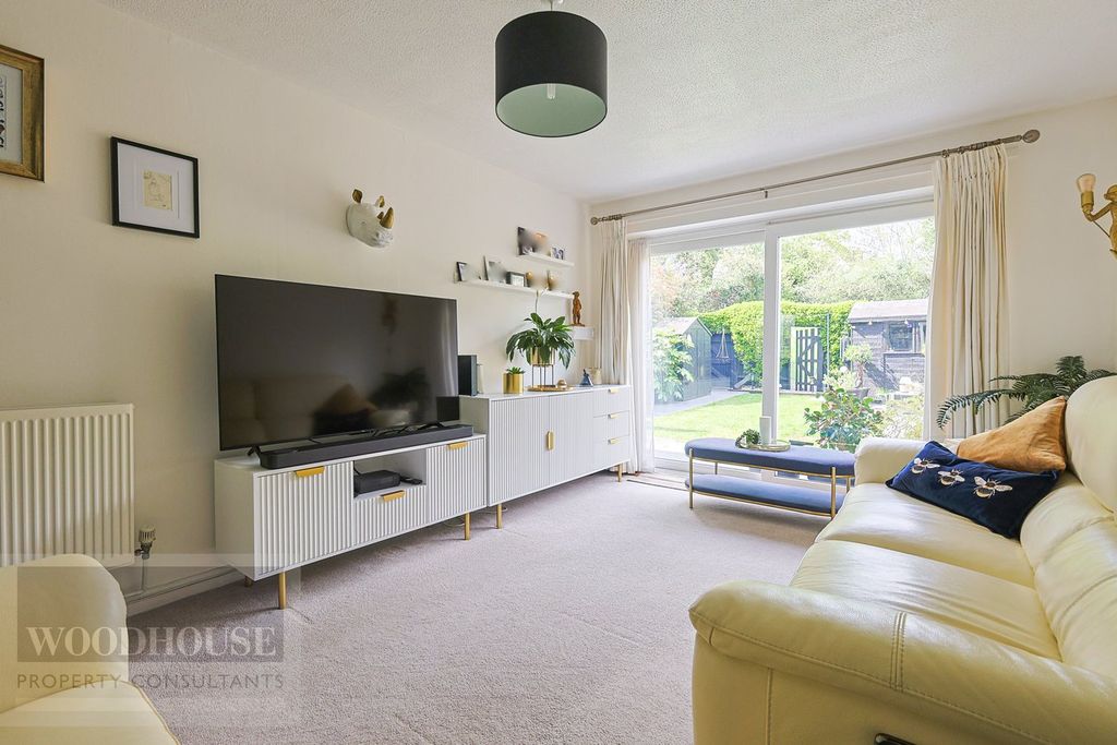 Property photo 3 of 39