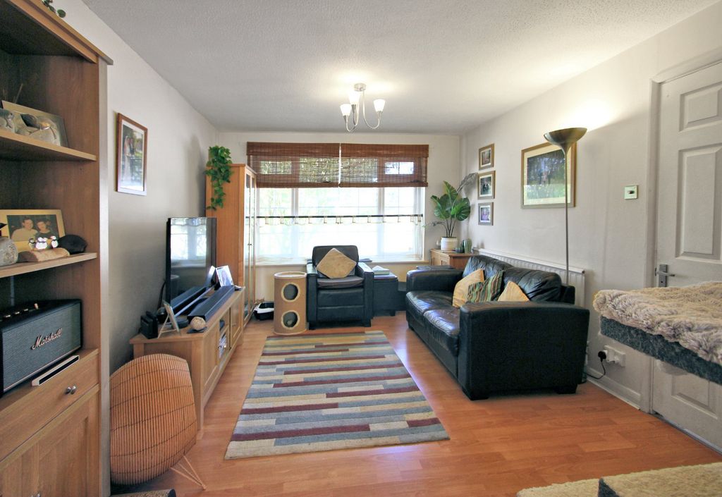 Property photo 3 of 11 Picture No. 10