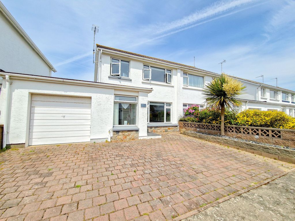 Property photo 1 of 41