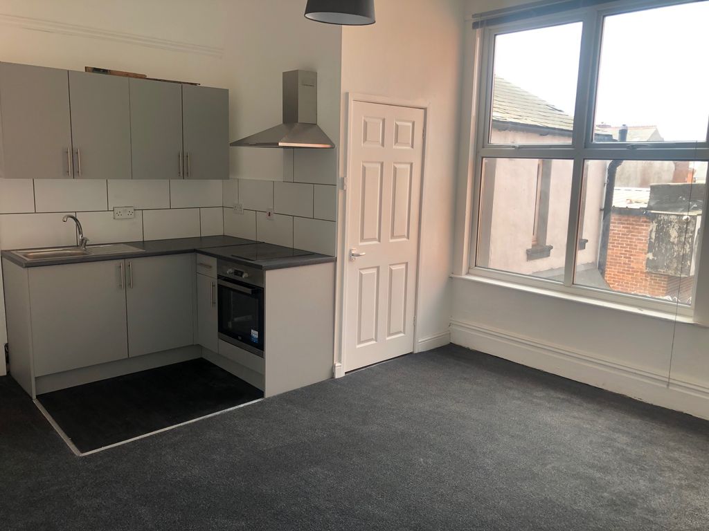 Property photo 1 of 3