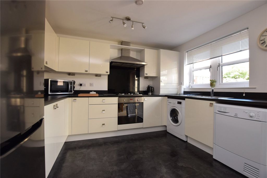 Property photo 3 of 10 Picture No. 08