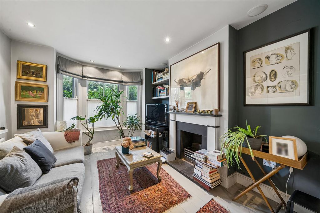 Property photo 2 of 15 For Sale - Glebe Street, W4