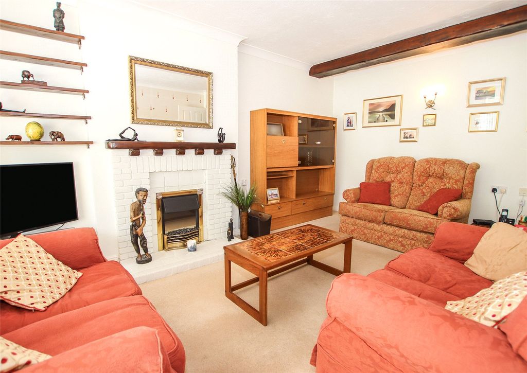 Property photo 2 of 15 Picture No. 04