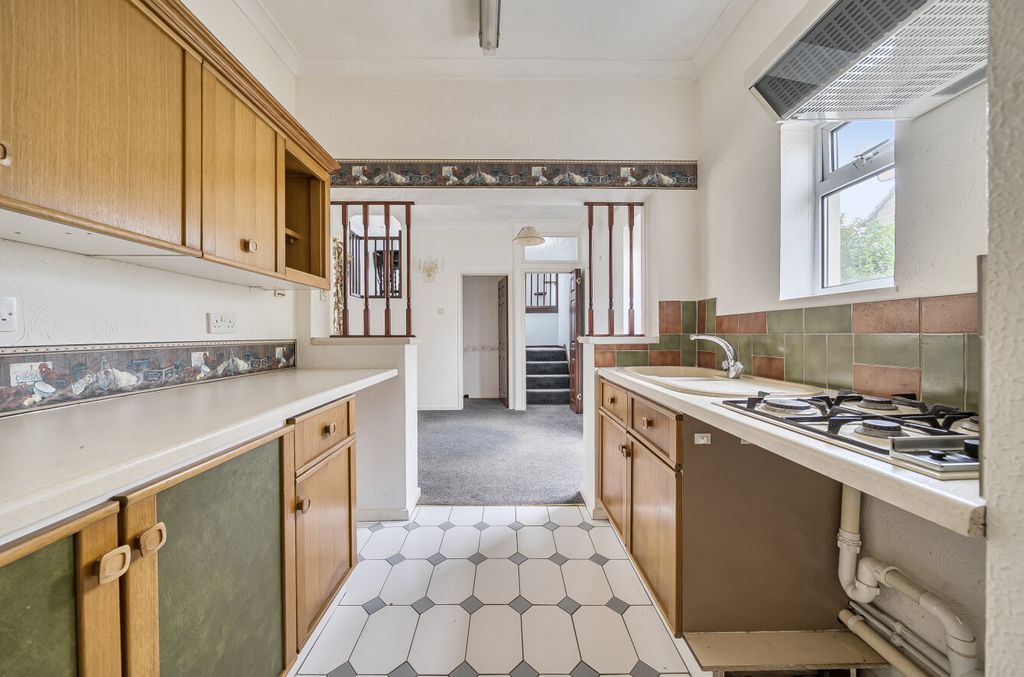 Property photo 3 of 25 1365445-13-68ee65...