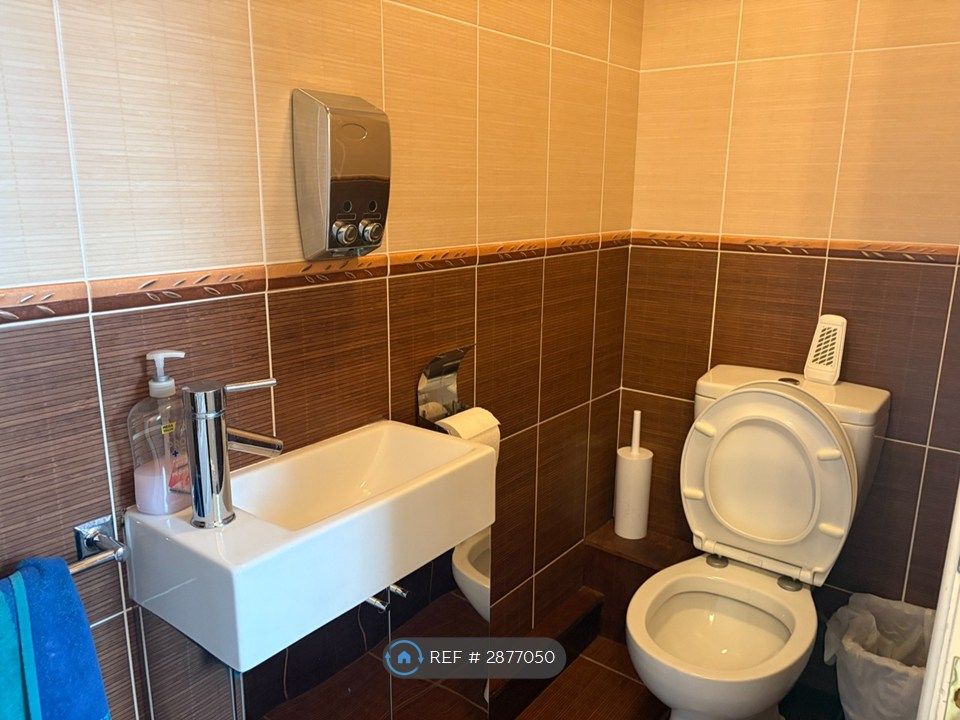 Property photo 3 of 32