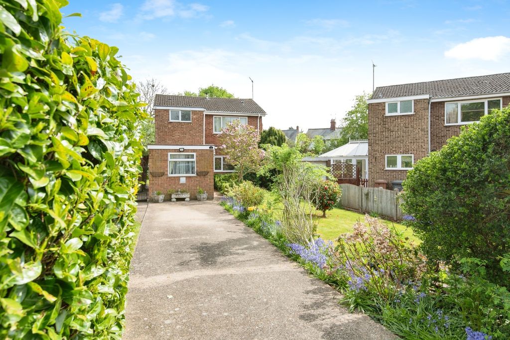 Property photo 1 of 16 Front Aspect