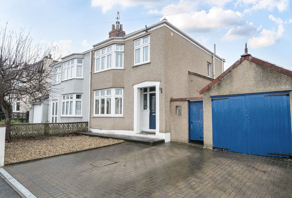 Property photo 1 of 23 1399706-1-6969176...