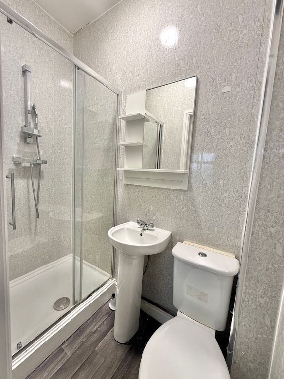 Property photo 3 of 7 Img_4183