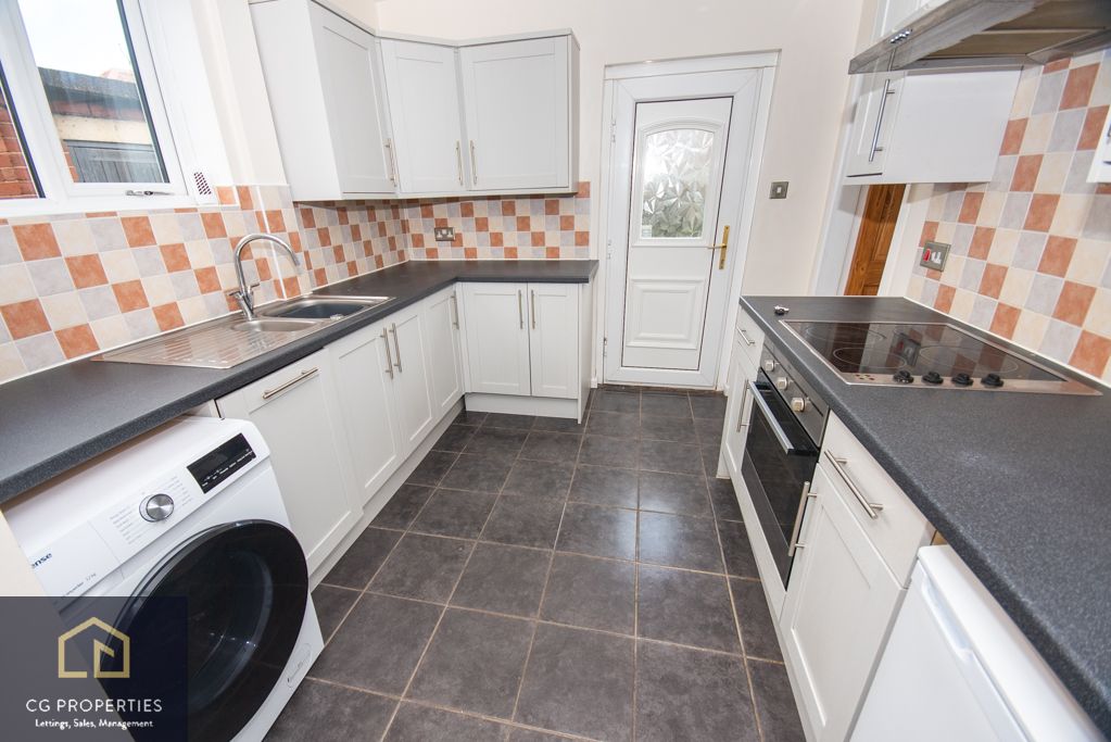 Property photo 3 of 14