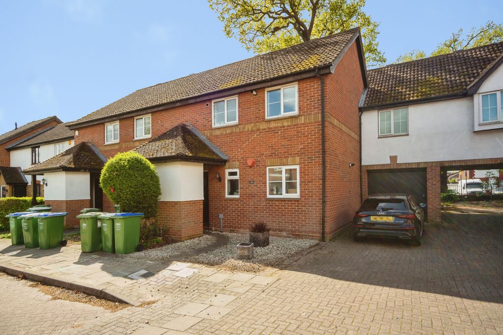 Property photo 1 of 14 Front View