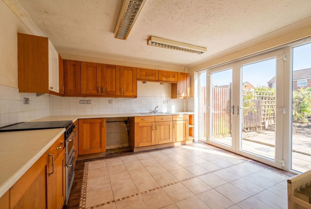 Property photo 2 of 15