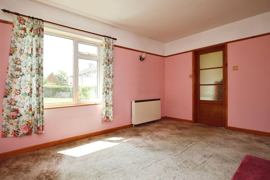 Property photo 2 of 14