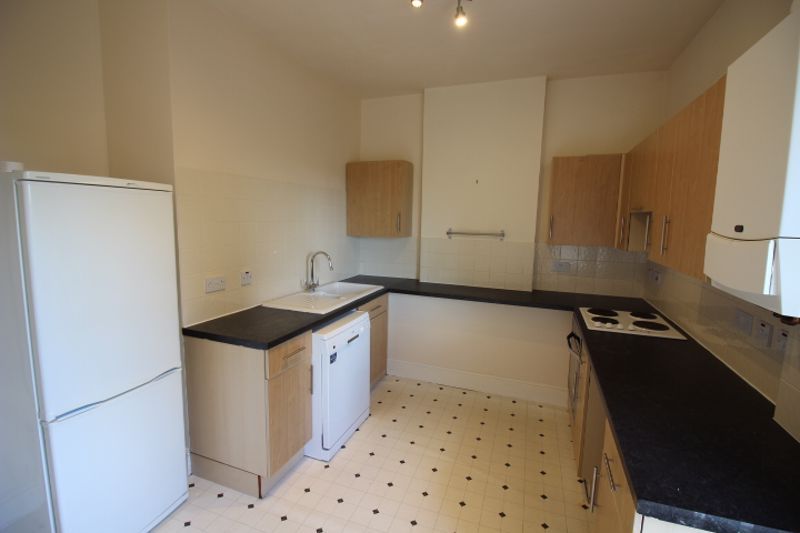 Property photo 3 of 8 Kitchen