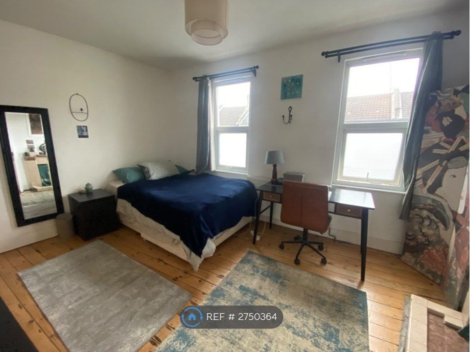 Property photo 2 of 13
