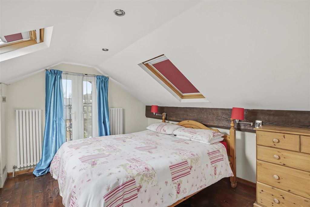 Additional image 24 of 4 bed flat for saleBrooklands Court, Otley LS21