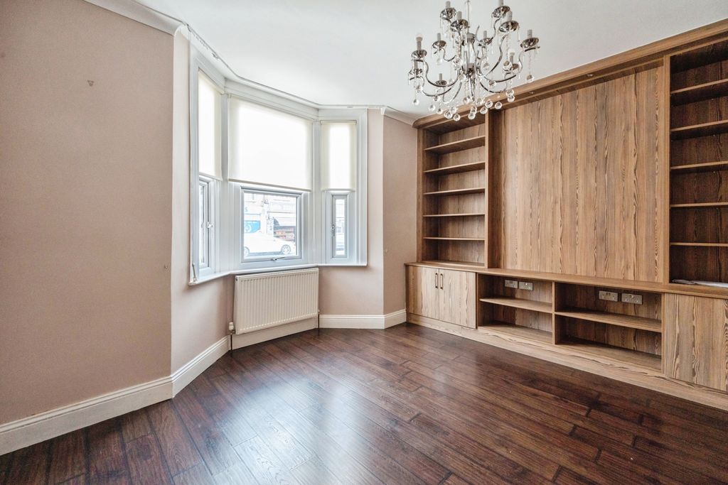 Property photo 2 of 14 Pbox-Img.Jpg