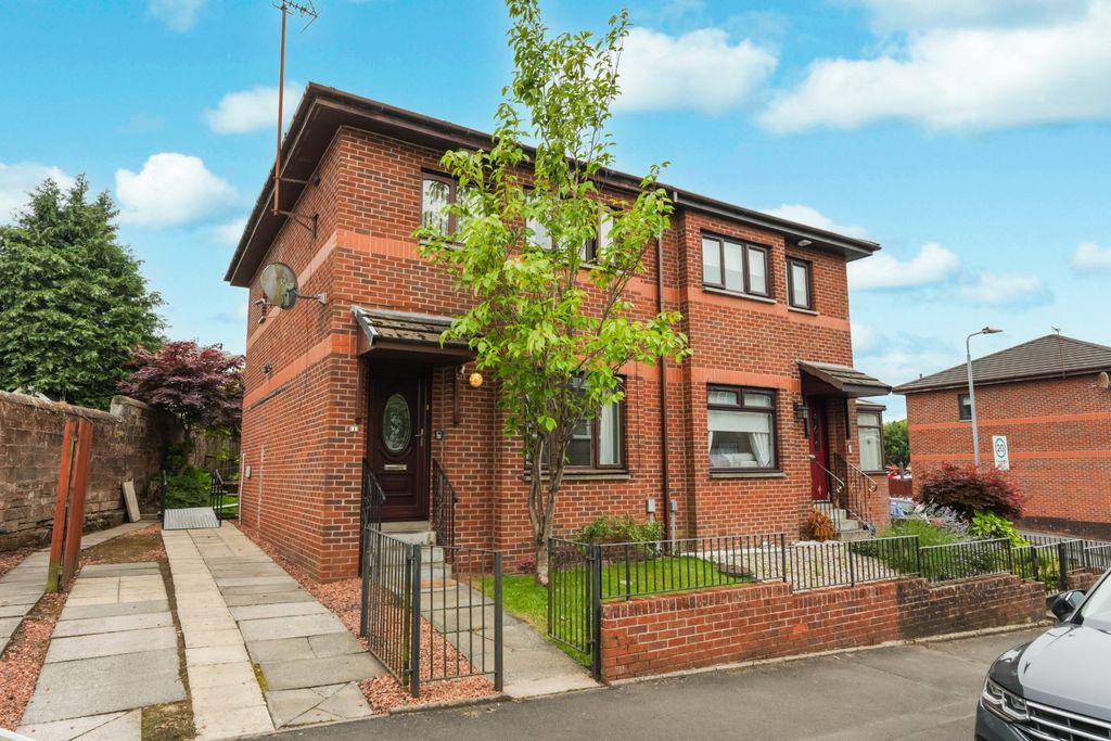 Property photo 1 of 14 External