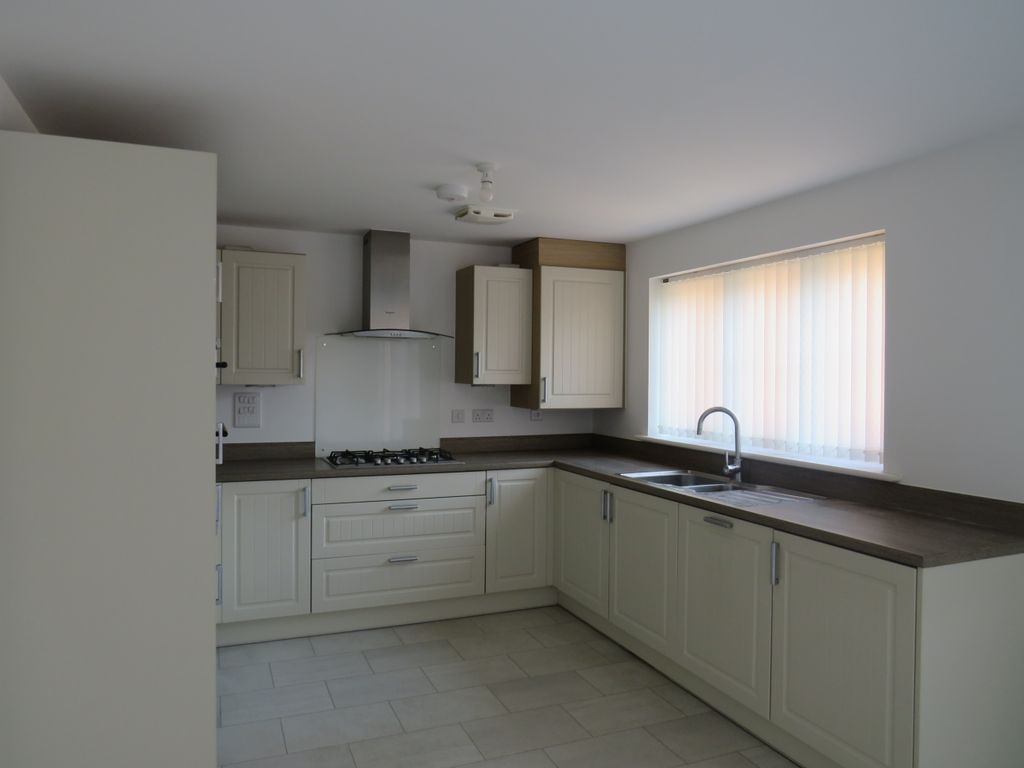 Property photo 3 of 19 Image