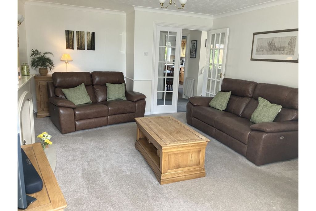 Property photo 3 of 20