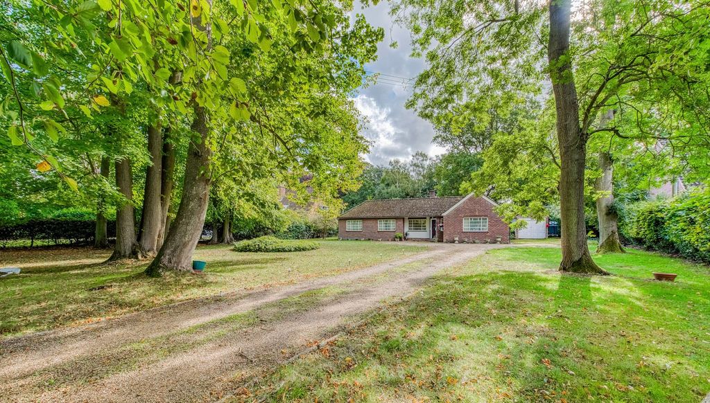 Property photo 1 of 28