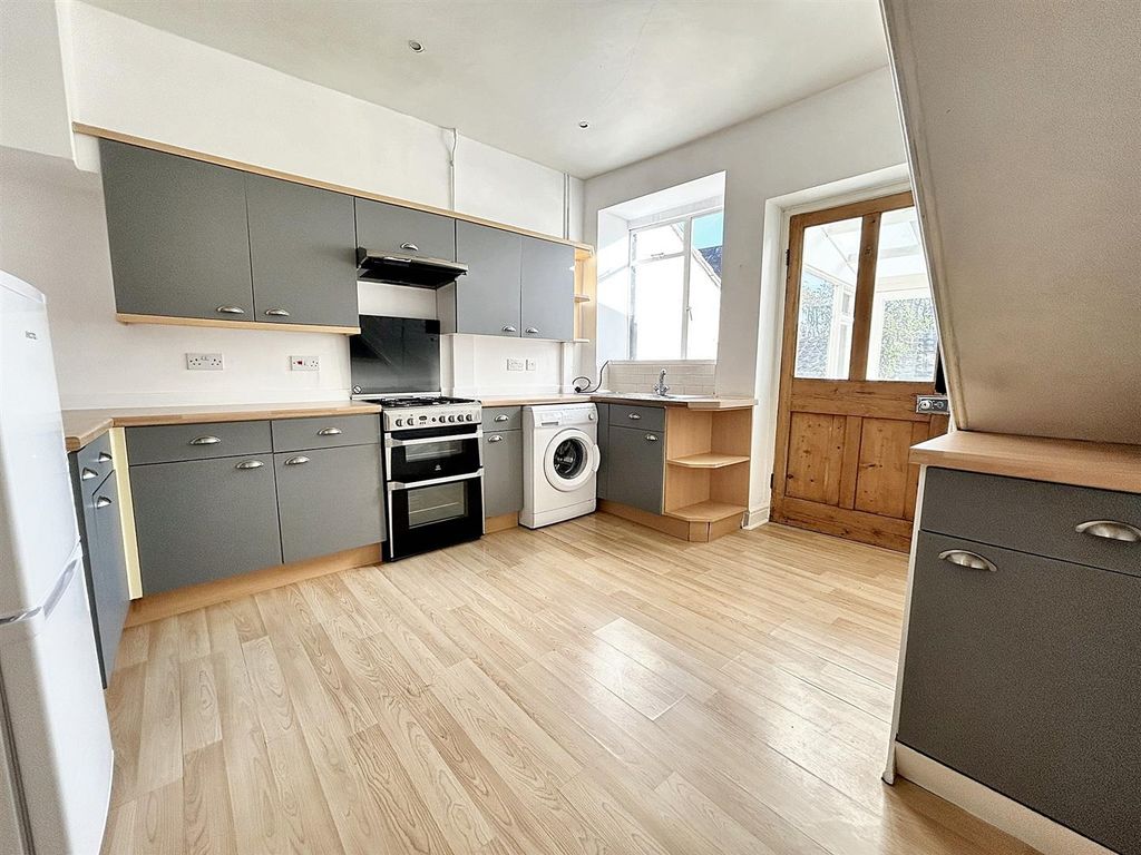 Property photo 3 of 20 Img_8225.Jpg