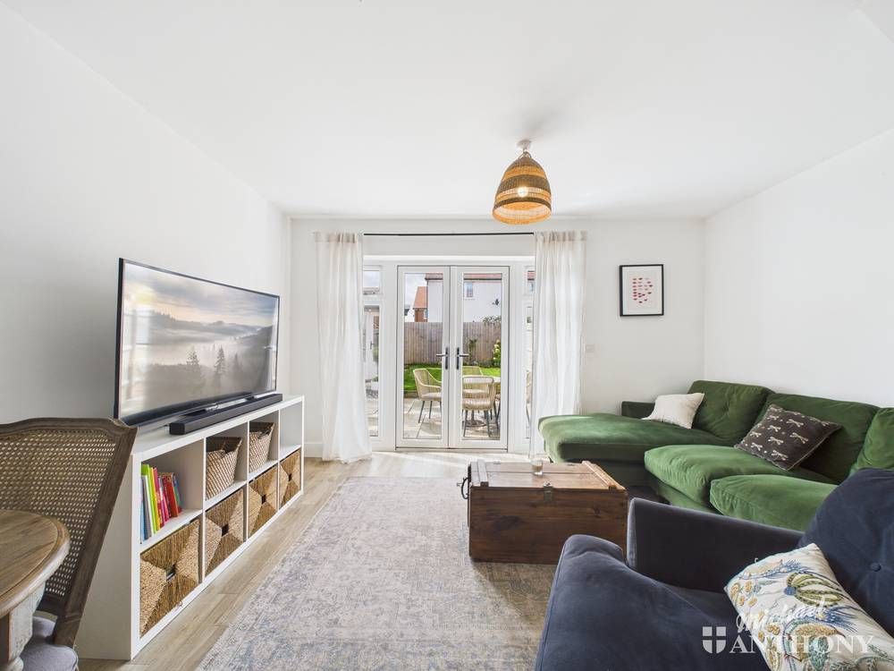 Property photo 2 of 15 Cam02773G0-Pr0358-Still015-Thumbnail-H750-70
