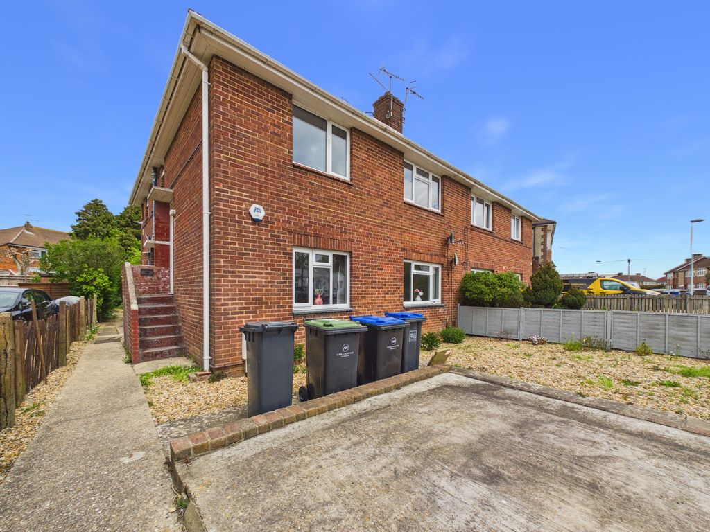 Property photo 1 of 9 External