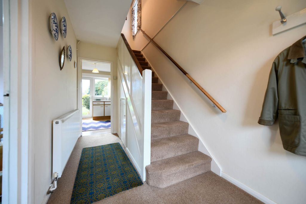 Property photo 2 of 20
