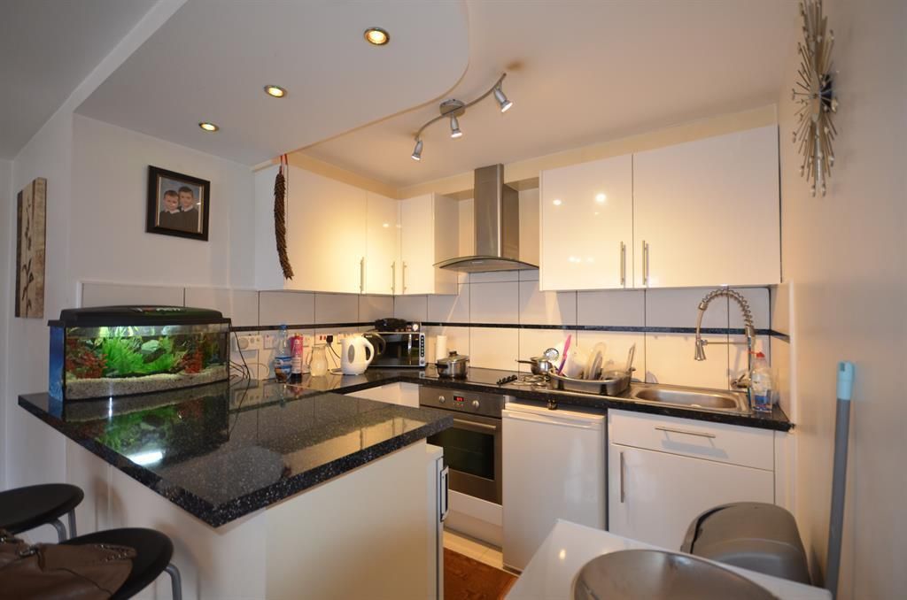 Property photo 1 of 5