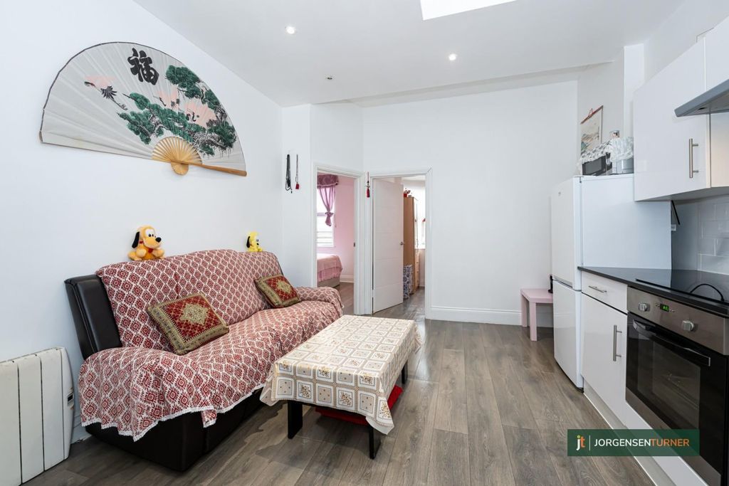 Property photo 2 of 7