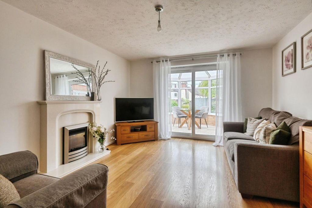 Property photo 3 of 21 27Bly1.Jpg