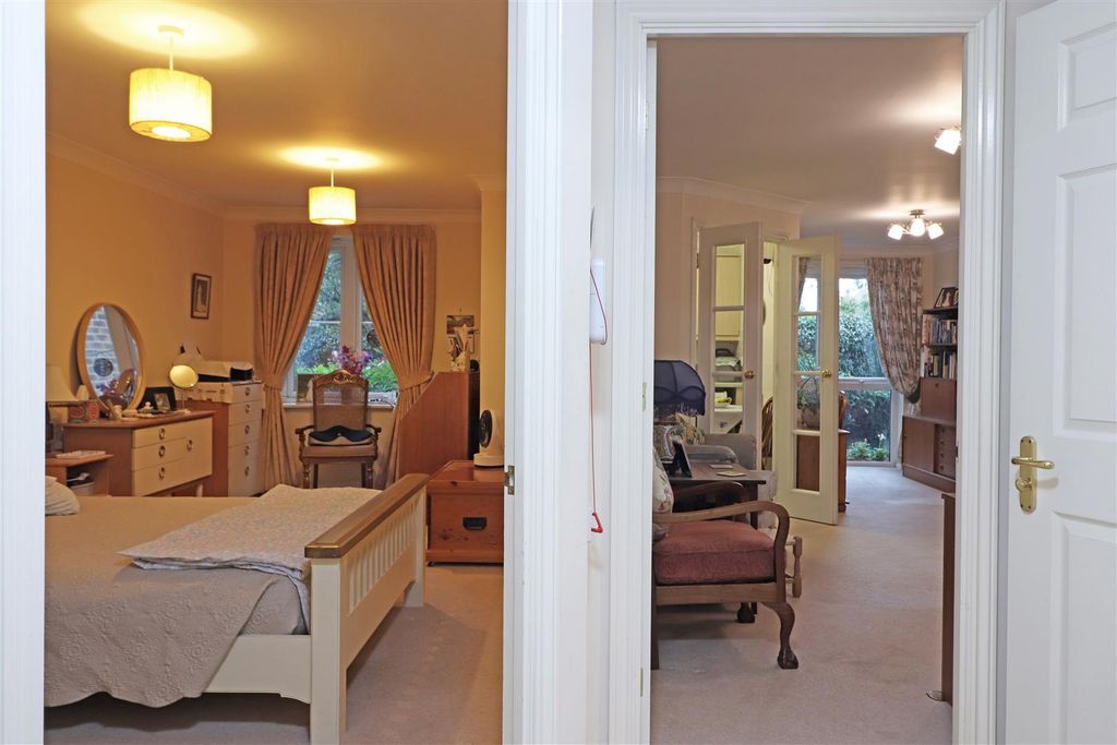 Property photo 1 of 16 10