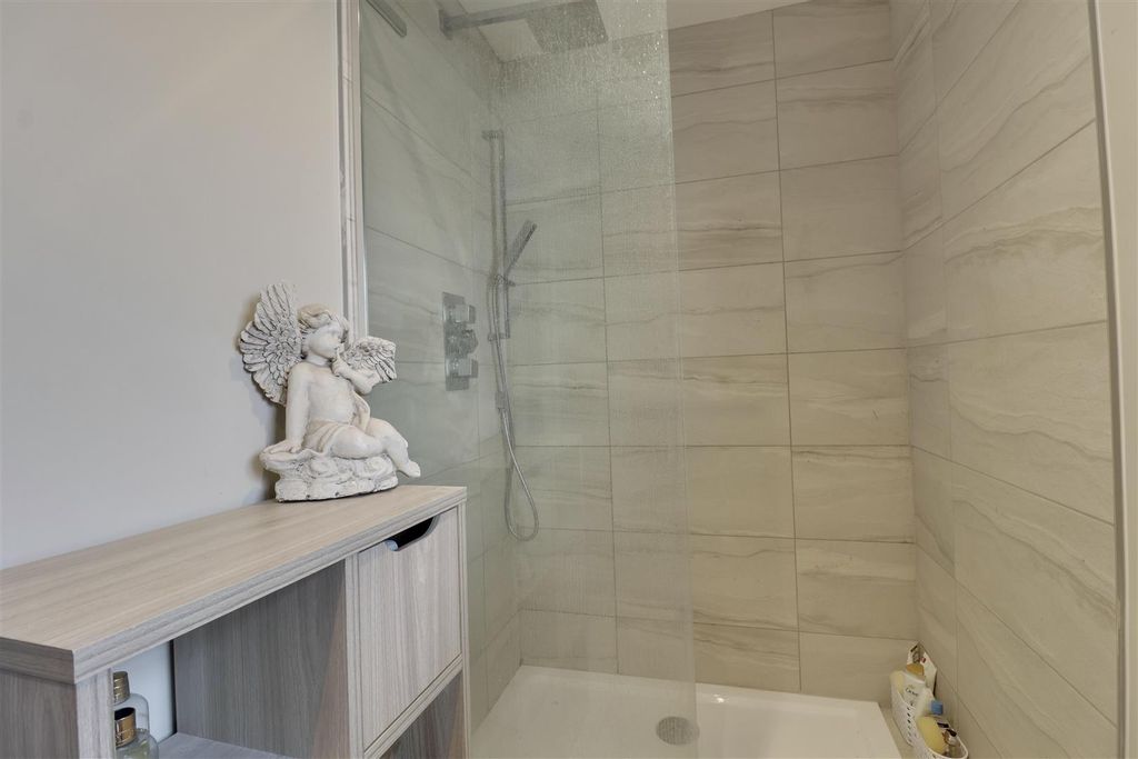 Additional image 29 of 5 bed detached house for saleBrecon Avenue, Portsmouth PO6