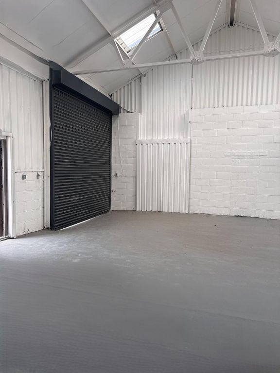Property photo 1 of 3